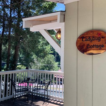 The Chimney Rock Inn & Cottages 외부 사진