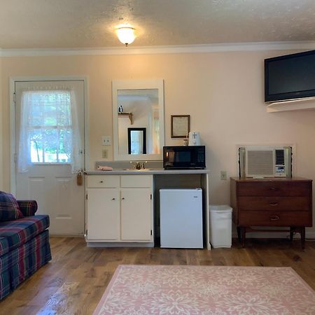 The Chimney Rock Inn & Cottages 외부 사진