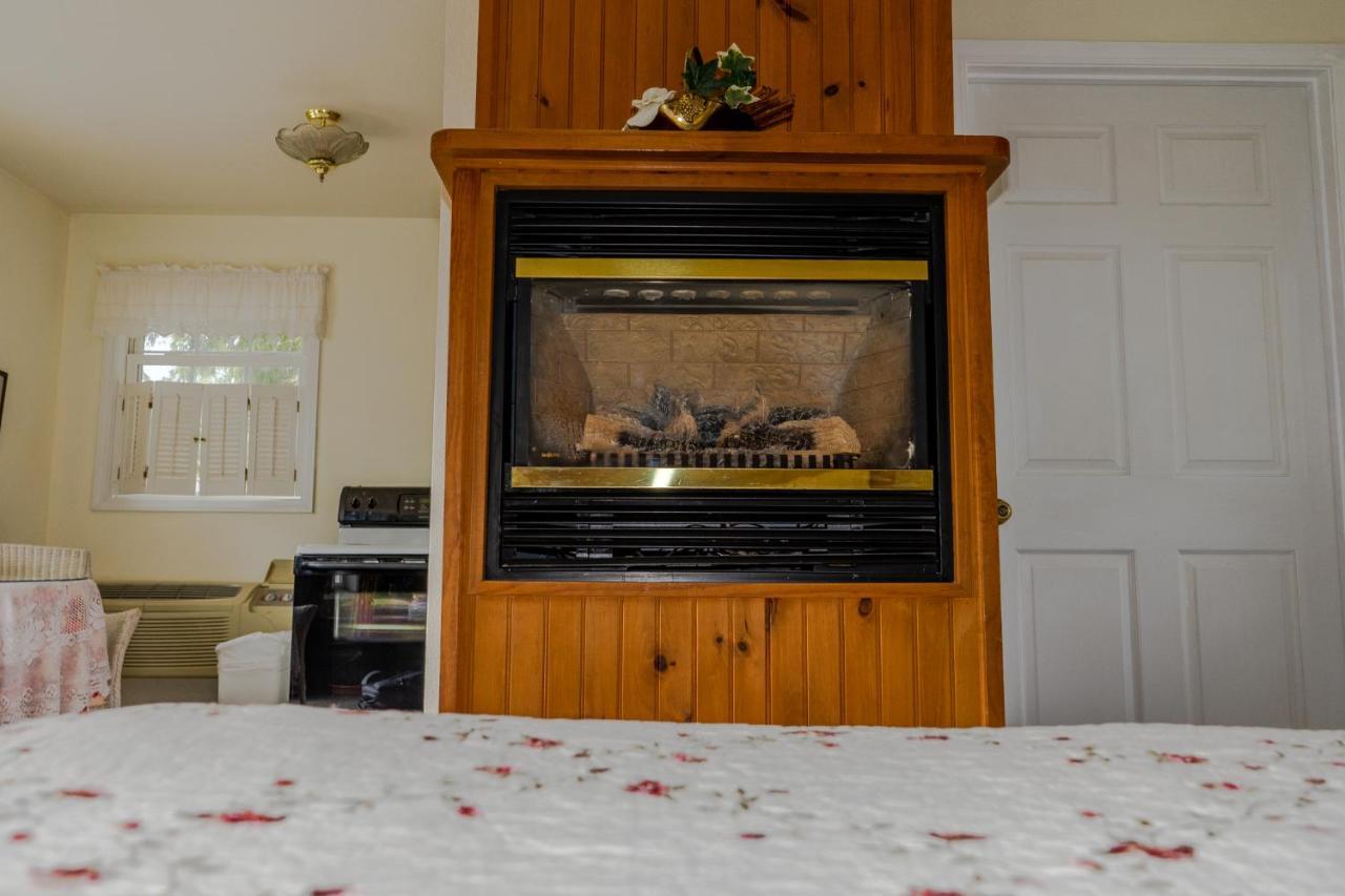 The Chimney Rock Inn & Cottages 외부 사진