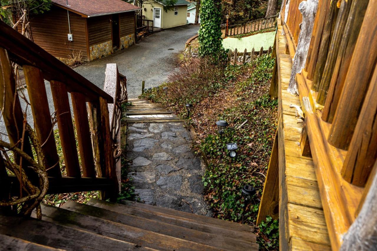 The Chimney Rock Inn & Cottages 외부 사진