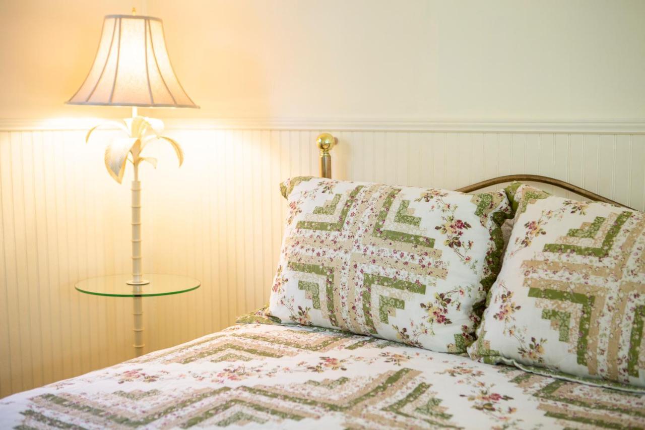 The Chimney Rock Inn & Cottages 외부 사진