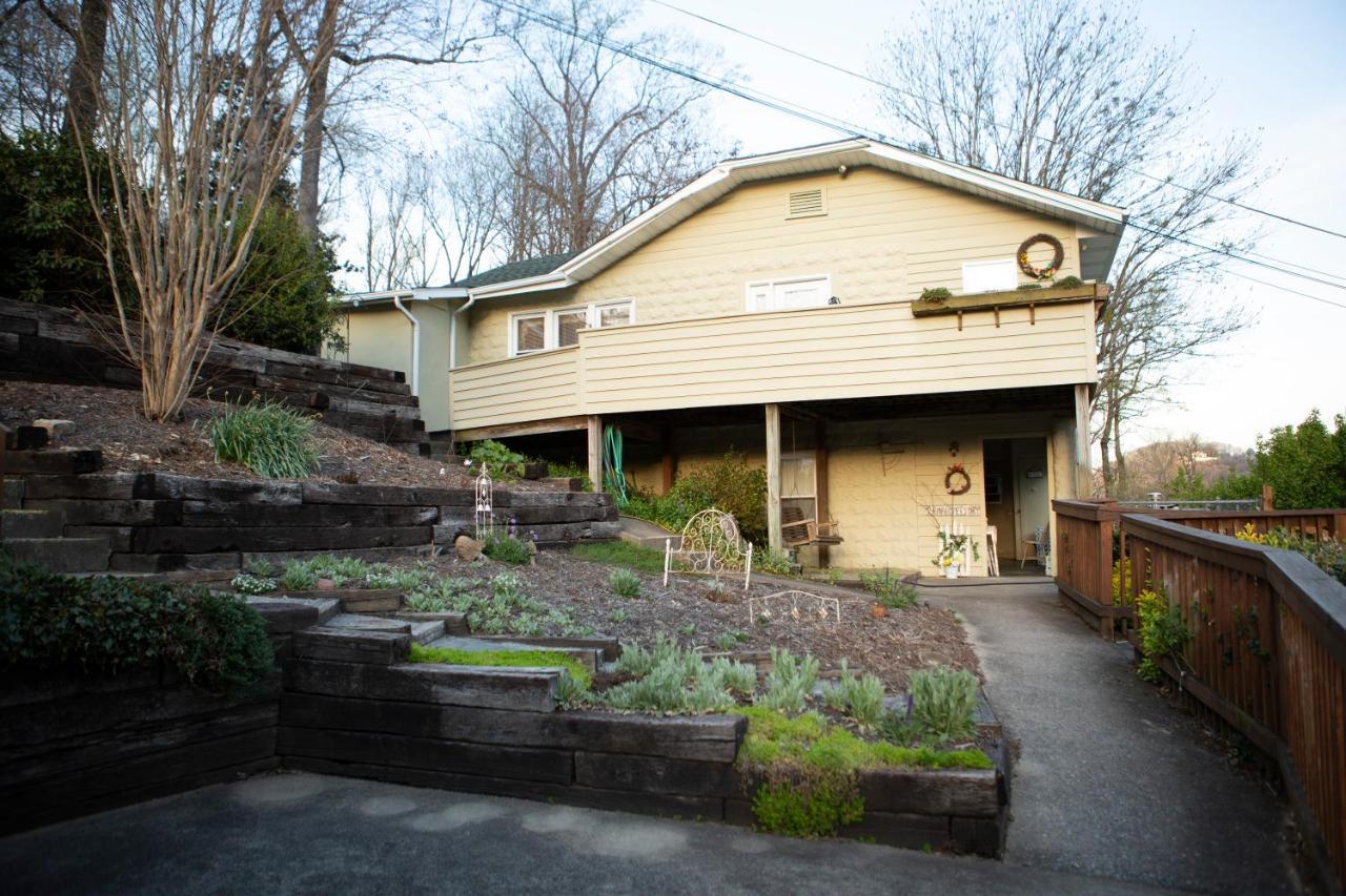 The Chimney Rock Inn & Cottages 외부 사진